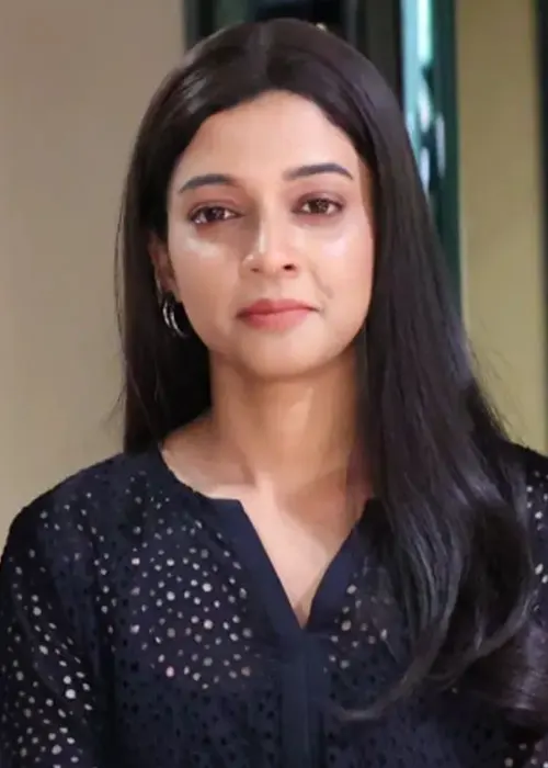 “Stop Waiting for Abu Bakr and Focus on Your Studies”: Shahira Jaleel’s Advice to Girls