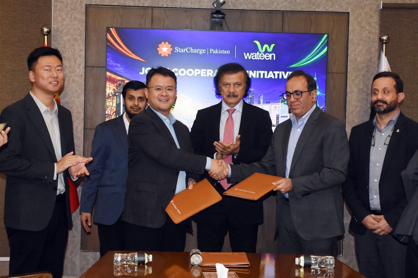 StarCharge and Wateen Join Forces to Advance Pakistan’s Clean Energy Future