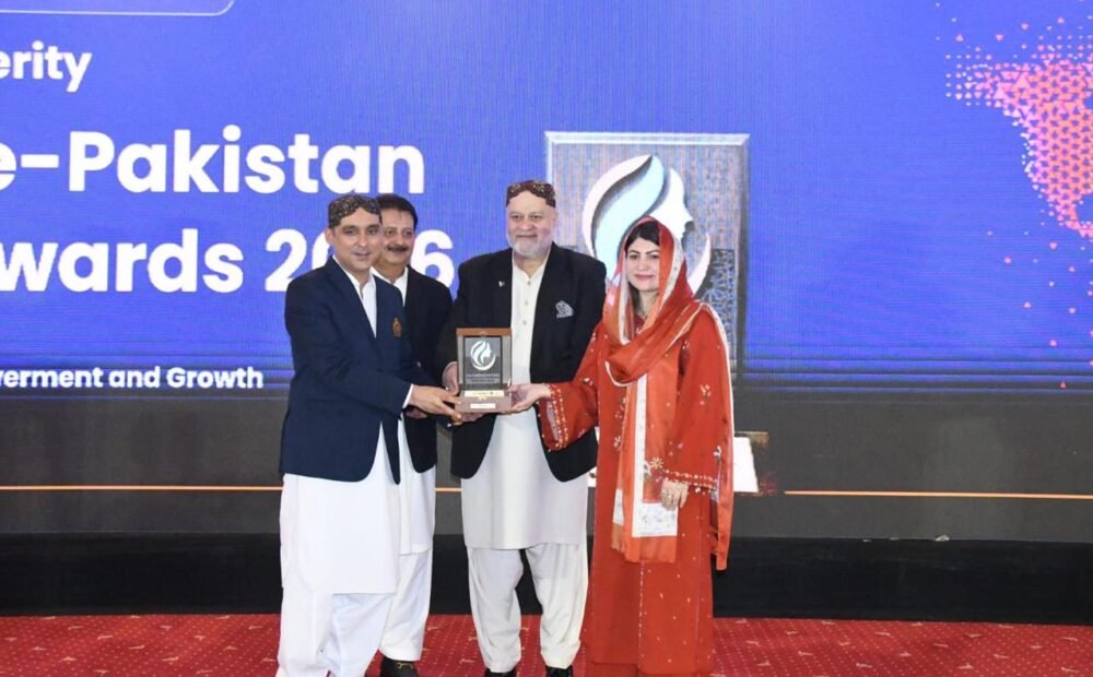 Laila Naz Taj receives Dukhtaran-e-Pakistan Excellence Award 2026