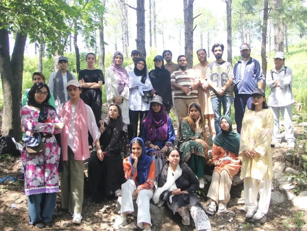 Youth Volunteers Plant 150 Saplings In Abbottabad Under Summer Internship Programme Youth Volunteers Plant 150 Saplings In Abbottabad Under Summer Internship Programme