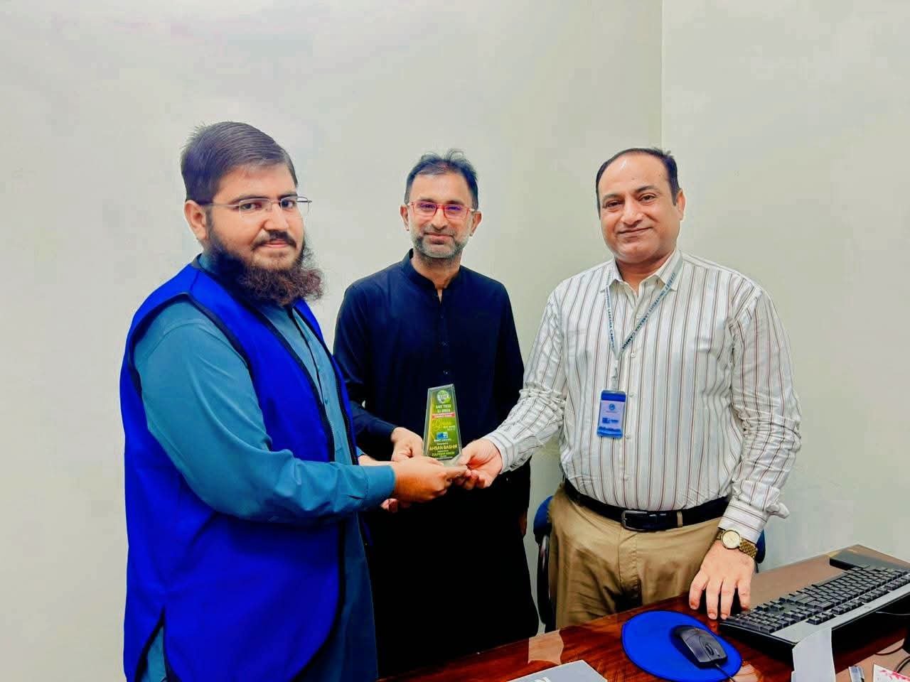 ZABIST University Students Honoured for Plantation Efforts in Larkana